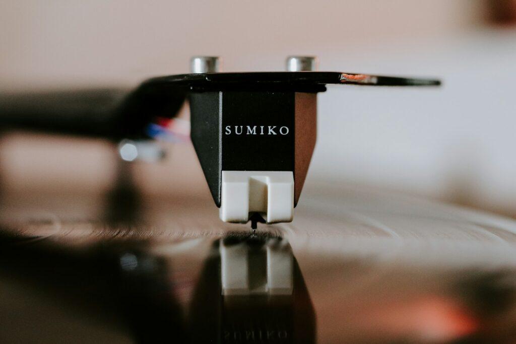 Naald platenspelers vervangen